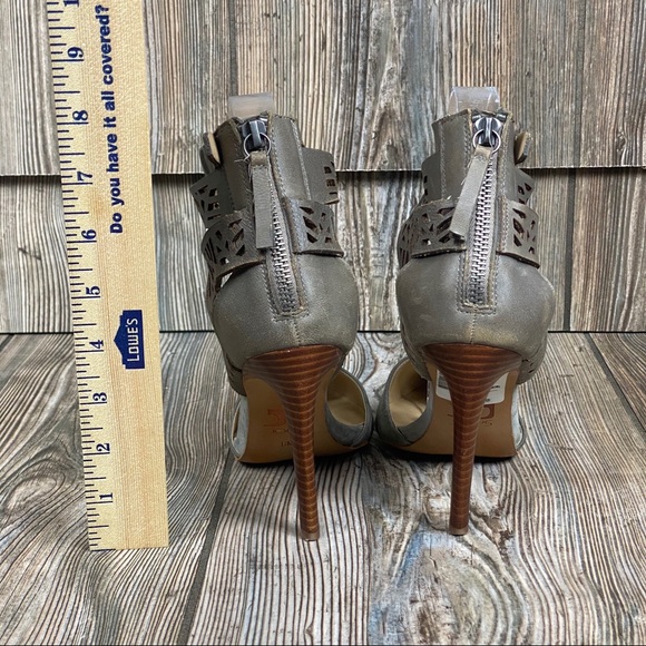 Joe's Gray Suede Stilettos 4 inch Strappy 6M Heels - Picture 12 of 13